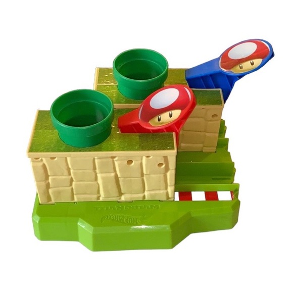 Mattel Other - Hot Wheels Mario Kart Circuit Light Track Set, Mushroom Cup Launcher.